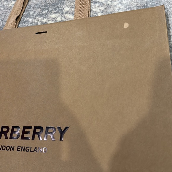 BURBERRY LONDON BIG SHOE BOX AND SHOPPING BAG - Picture 7 of 9
